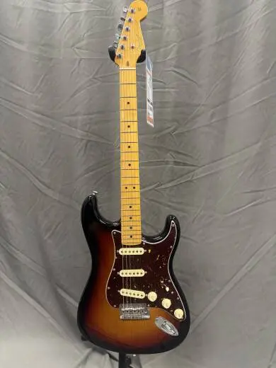 Fender American Pro II Stratocaster | 3-Tone Sunburst